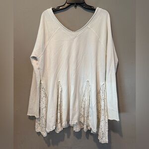 Free People Cream Lace Long Sleeve Top see back cutest top